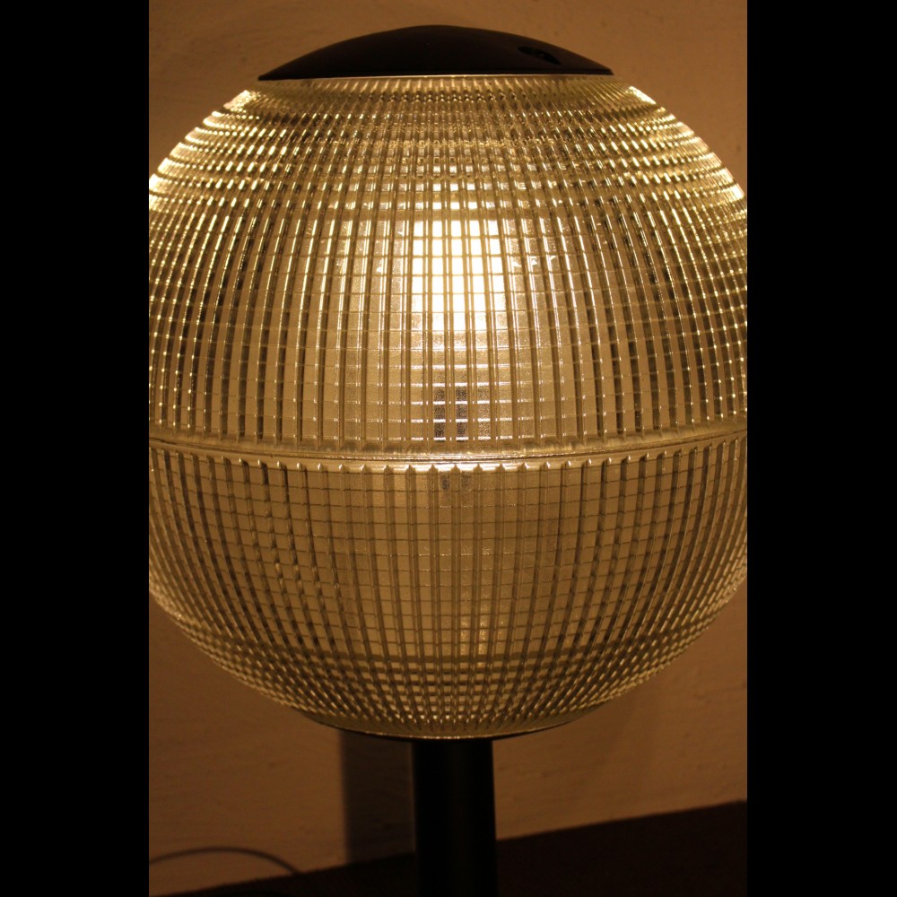 lampe-de-type-holophane-1.jpg