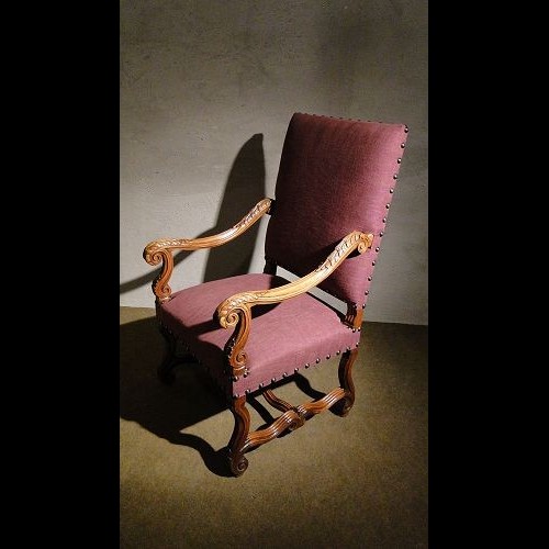 Fauteuil Louis XIV en noyer