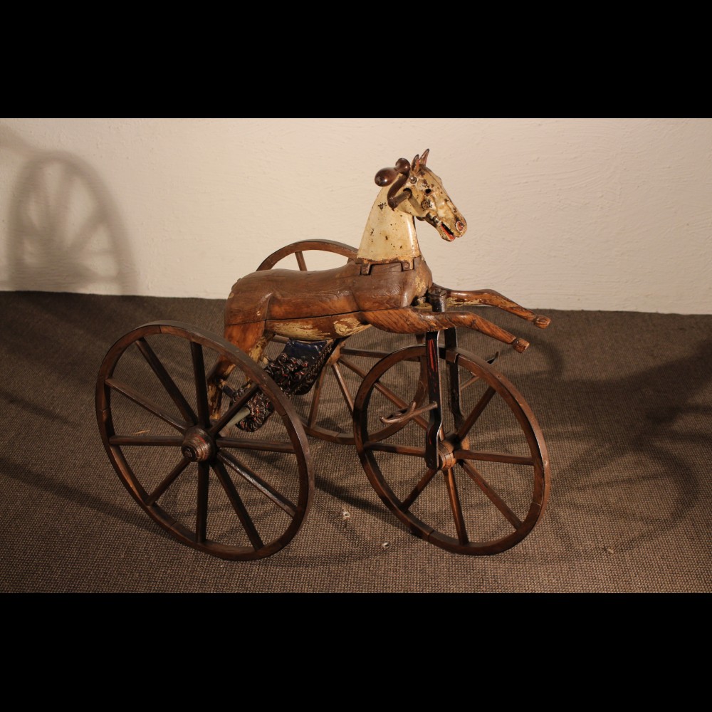 Tricycle d’enfant 19eme siècle