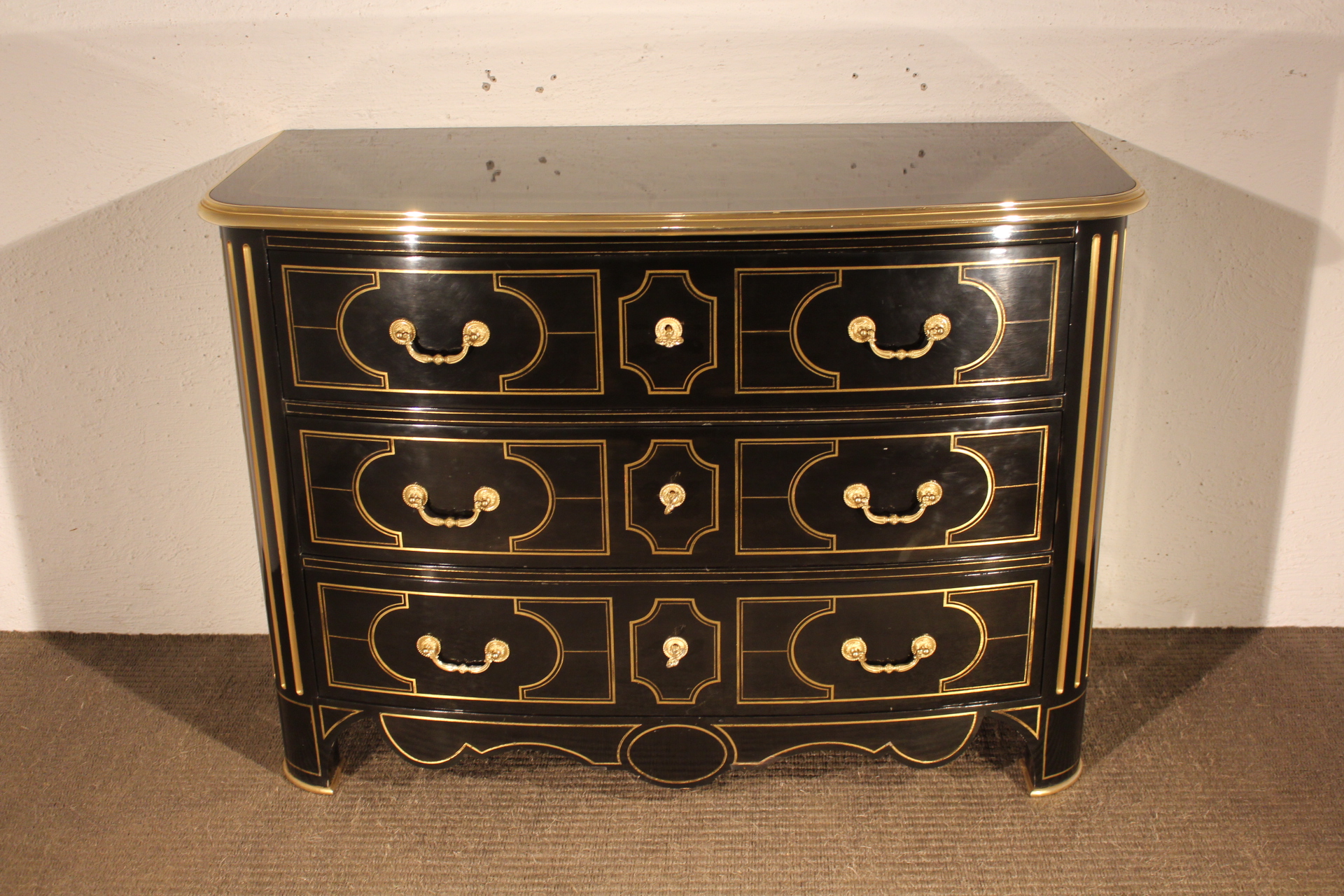 Commode régence de la maison Jansen