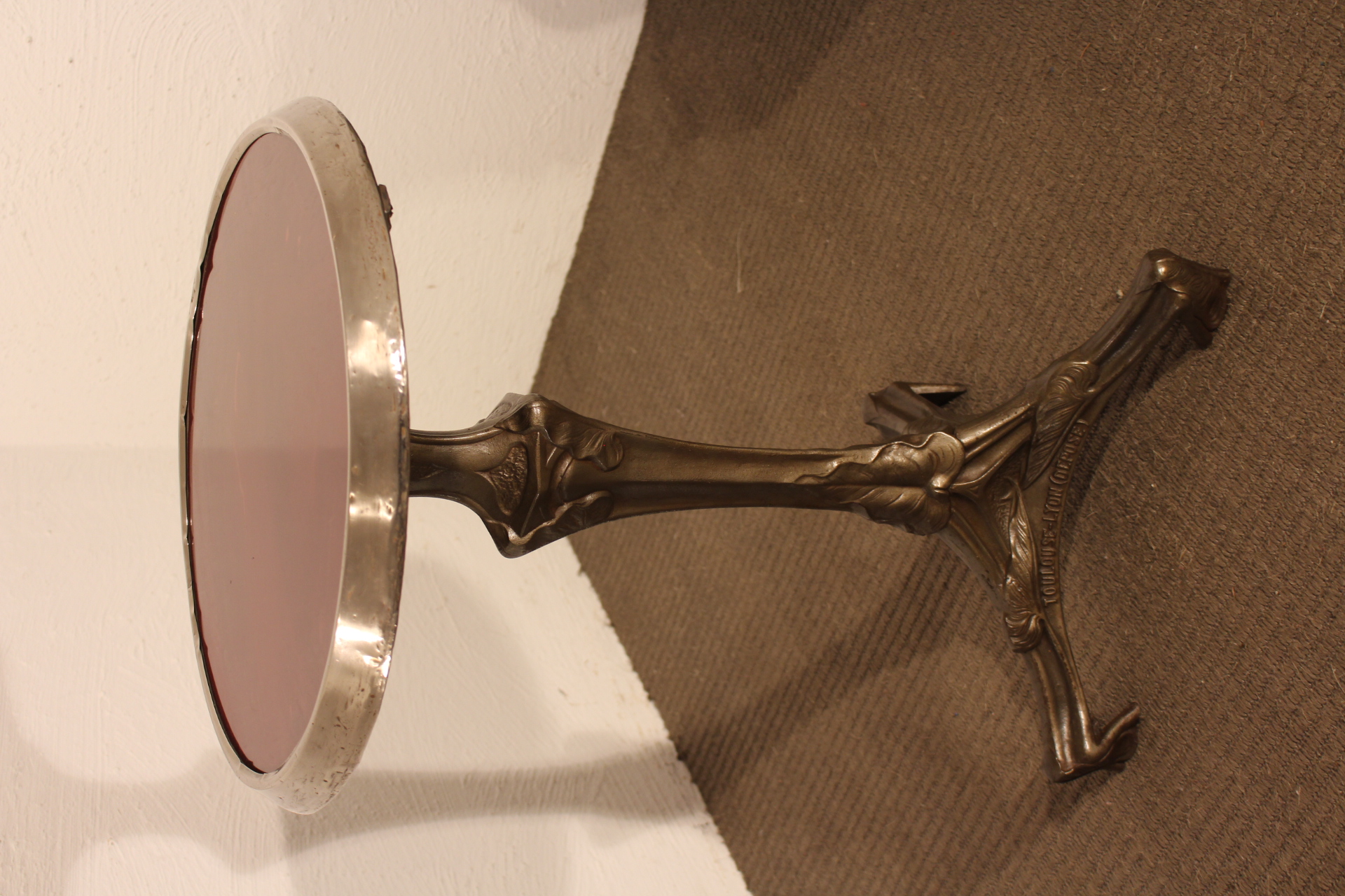 Beau Guéridon d’Hector Guimard