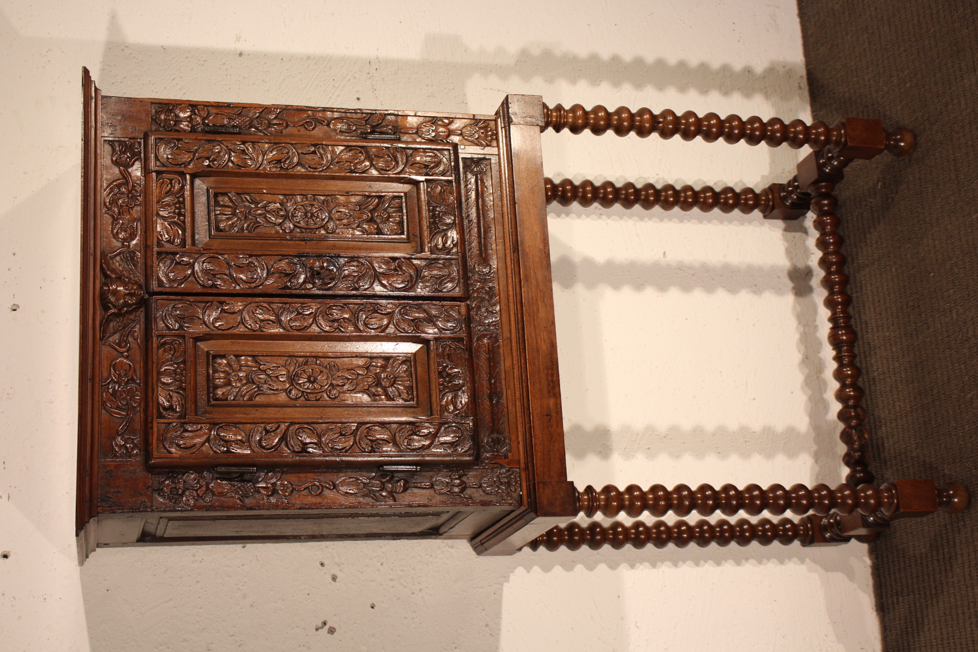 Petit meuble Renaissance