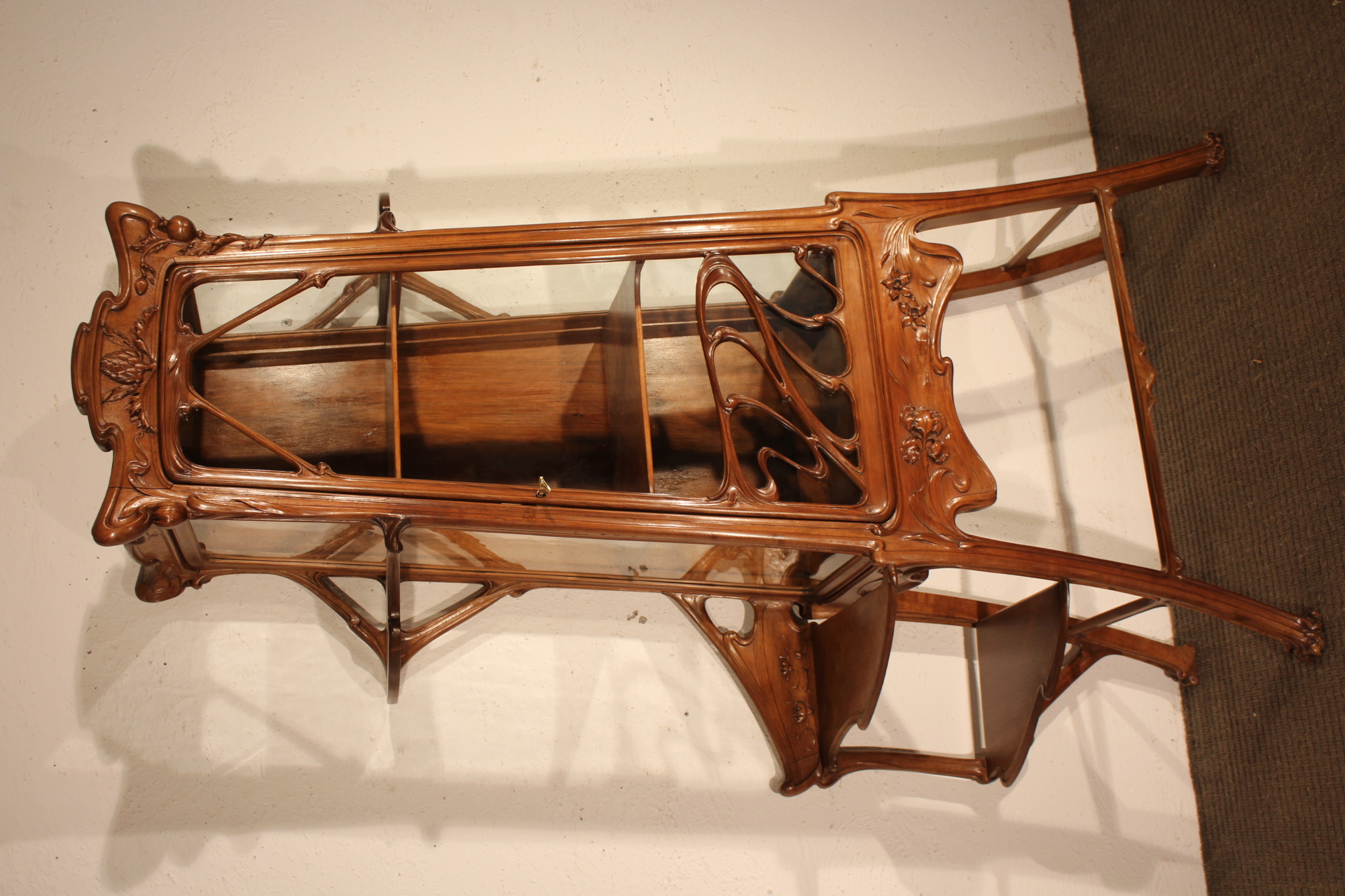  Vitrine Art Nouveau de Louis Majorelle