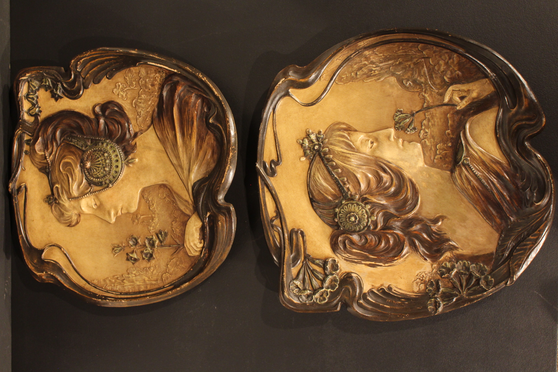 Plats décoratifs Art Nouveau de Alfons Mucha